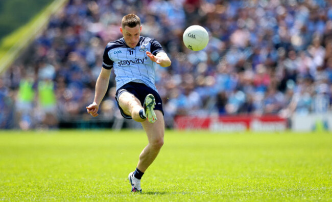 con-ocallaghan-scores-a-two-pointer