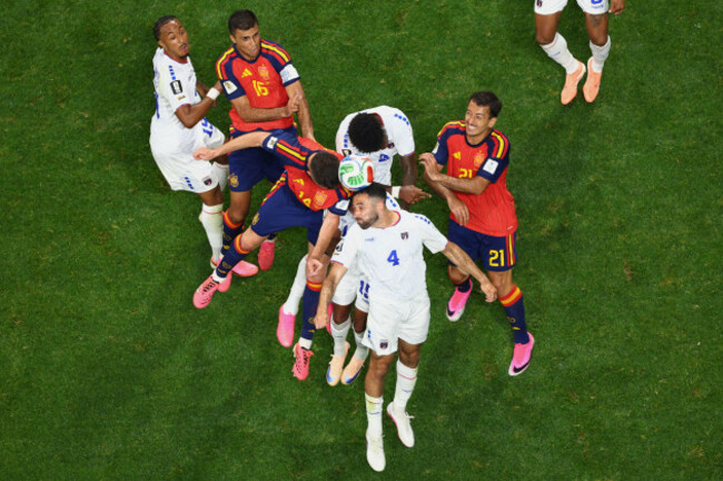 cape-verdes-pico-lopes-front-and-spains-aymeric-laporte-go-for-a-header-during-the-world-cup-group-h-soccer-match-in-atlanta-monday-june-15-2026-ap-photocolin-hubbard