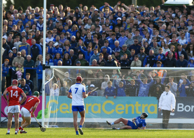 mark-coleman-scores-a-penalty