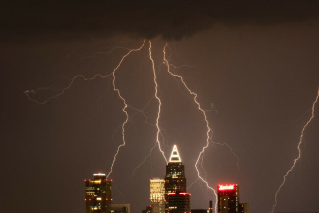 frankfurt-hesse-germany-20th-june-2026-lightning-strikes-over-the-skyline-of-the-financial-district-in-frankfurt-am-main-germany-credit-image-matias-basualdozuma-press-wire-editorial