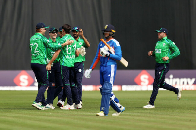 irelands-matt-hollard-third-left-celebrates-bowling-out-indias-ishan-kishan-during-the-first-t20i-test-match-at-stormont-belfast-picture-date-friday-june-26-2026