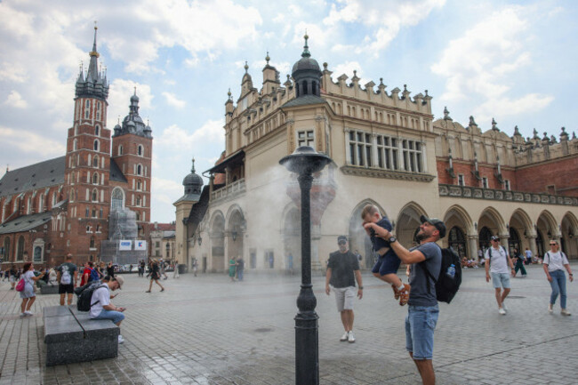 krakow-poland-26th-june-2026-a-water-sprinkler-during-a-heatwave-at-the-main-square-in-krakow-poland-on-june-26th-2026-unprecedented-heat-triggers-rare-alerts-throughout-europe-credit-image