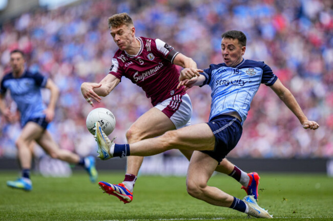 cormac-costello-in-action-against-dylan-mchugh
