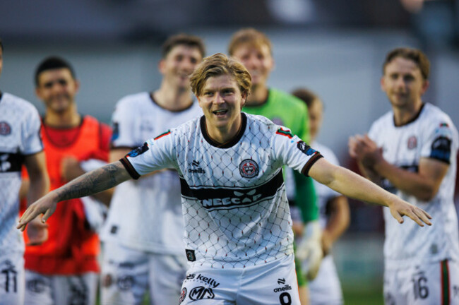 harry-vaughan-celebrates-after-the-game
