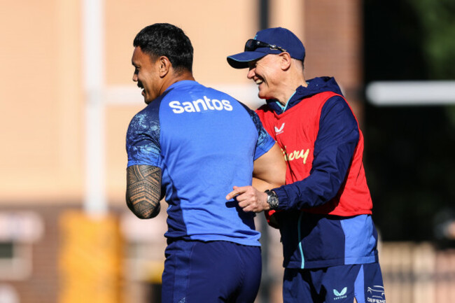 len-ikitau-with-joe-schmidt