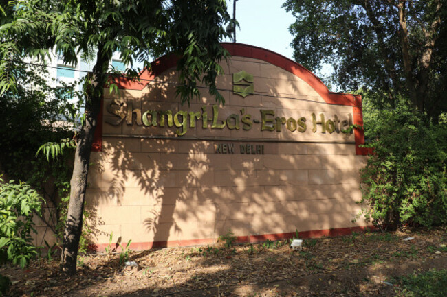 shangri-laeros5-starhotelsignboard10thjan2021new