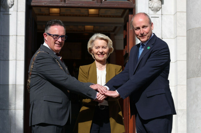 lord-mayor-of-cork-damian-boylan-left-and-taoiseach-micheal-martin-greet-european-commission-president-ursula-von-der-leyen-at-city-hall-cork-ahead-of-the-visit-of-the-college-of-commissioners-as