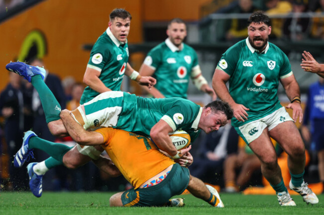 james-ryan-is-tackled-by-fraser-mcreight