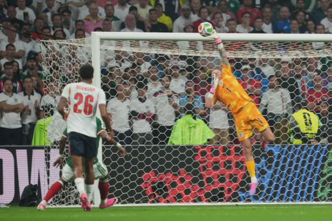 england-goalkeeper-jordan-pickford-deflects-a-shot-on-goal-during-the-world-cup-round-of-16-soccer-match-between-mexico-and-england-in-mexico-city-sunday-july-5-2026-ap-photomoises-castillo