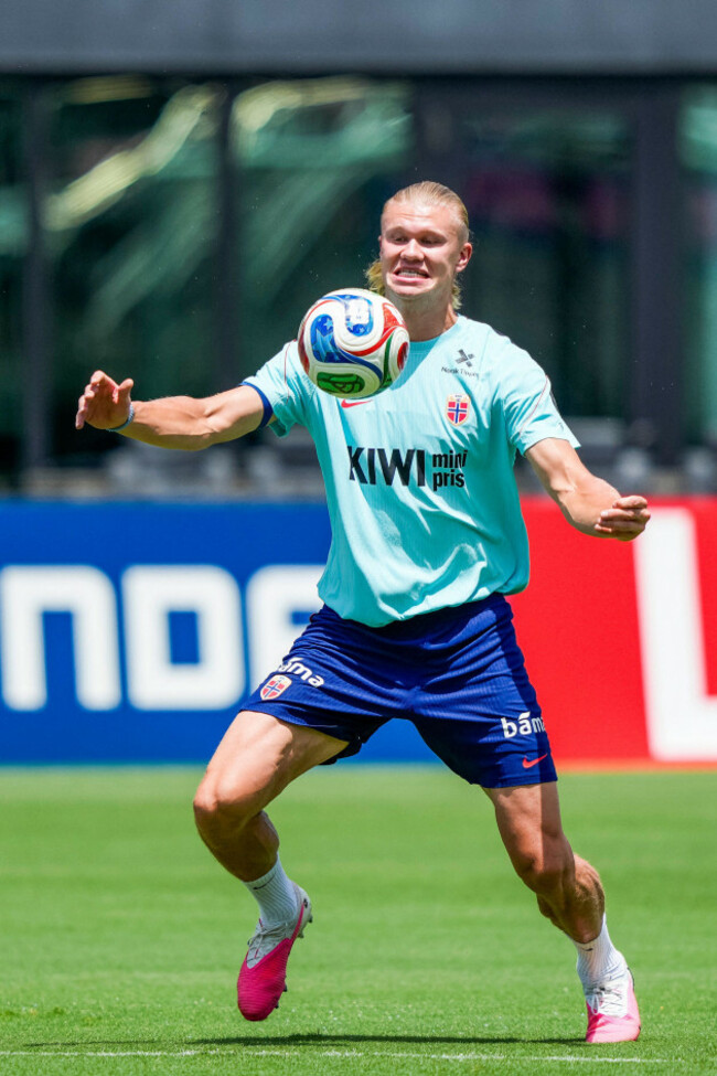 fort-lauderdale-florida-usa-20260708-norways-erling-braut-haaland-during-a-training-session-with-the-norway-mens-national-football-team-at-inter-miami-cf-stadium-photo-fredrik-varfjell-ntb
