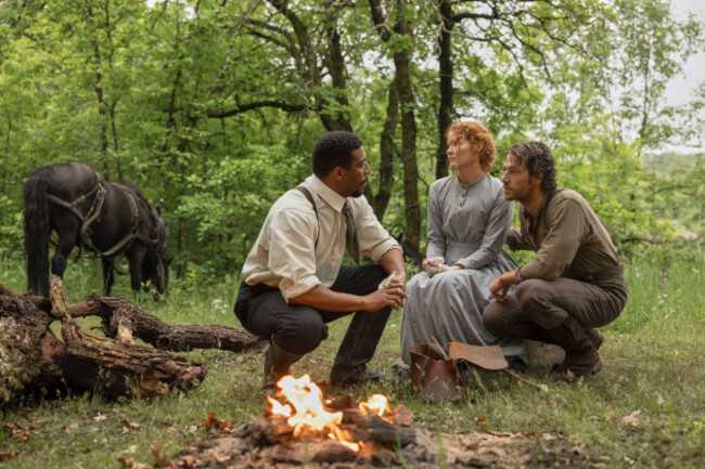 usa-jocko-sims-luke-bracey-and-crosby-fitzgerald-in-cnetflix-newseries-little-house-on-the-prairie-2026plot-the-ingalls-family-lives-and-works-on-a-farm-in-midwestern-america-during-the-late