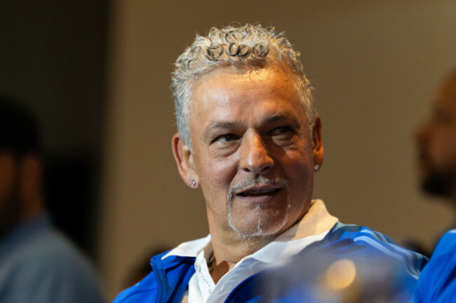 toronto-canada-05th-june-2026-roberto-baggio-italian-football-fifa-legend-speaks-during-a-press-conference-as-part-of-the-italian-fifa-legends-tour-in-toronto-on-june-5-2026-in-toronto-canada