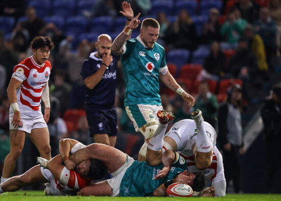 sean-jansen-celebrates-after-tom-otoole-scores-his-sides-2nd-try-of-the-match