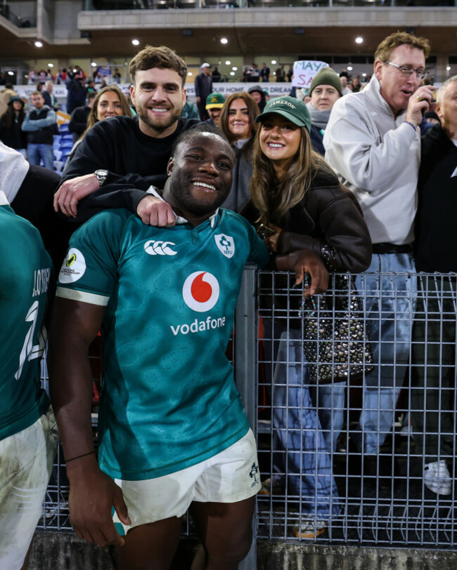 sam-illo-celebrates-with-friends-after-the-game