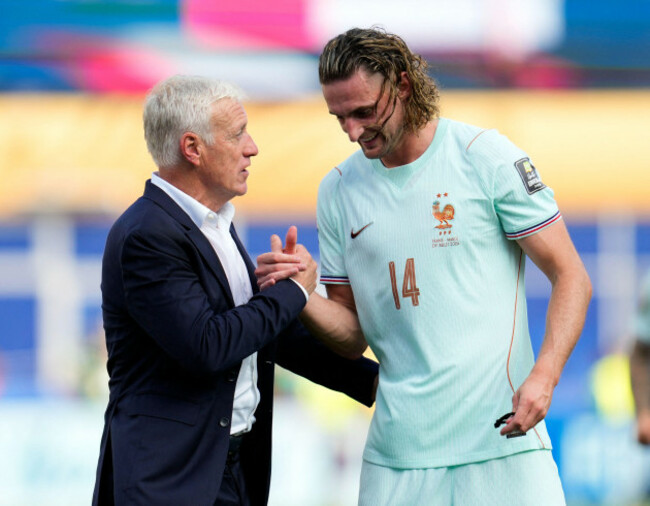 didier-deschamps-frankreich-cheftrainer-spricht-nach-dem-spiel-mit-adrien-rabiot-frankreich-14-usa-fifa-weltmeisterschaft-viertelfinale-frankreich-vs-marokko-boston-09-07-2026foto-eib