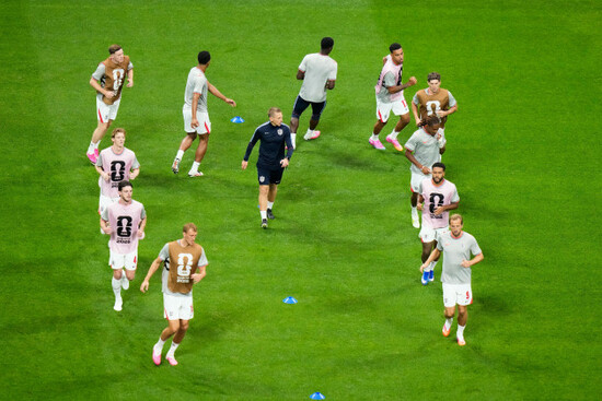 england-warms-up-before-their-world-cup-semifinal-soccer-match-against-argentina-in-atlanta-wednesday-july-15-2026-ap-photolynne-sladky