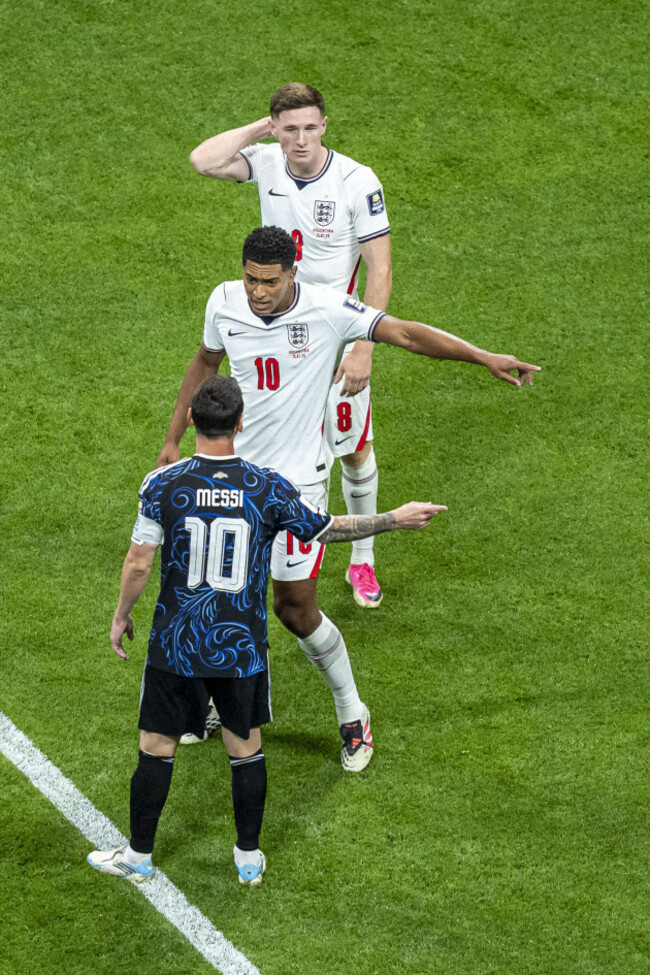 atlanta-united-states-15th-july-2026-lionel-messi-of-argentina-and-jude-bellingham-of-england-during-the-fifa-world-cup-2026-semifinal-match-between-england-and-argentina-at-atlanta-stadium-on-jul
