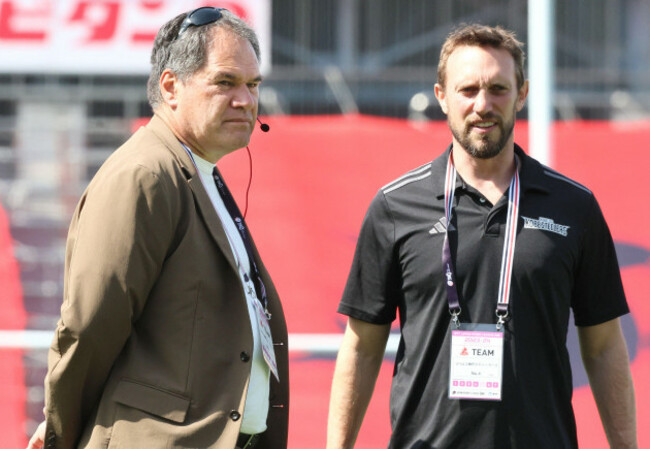 tokyo-japan-14th-apr-2024-kobelco-kobe-steelers-head-coach-fave-rennie-l-chats-with-coach-mike-blair-r-before-starting-a-japan-rugby-league-one-match-against-toshiba-brave-lupus-tokyo-at-the-p