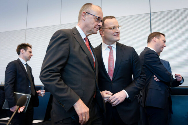 cducsu-jens-spahn-friedrich-merz-bundestag-bundestagsfraktion-cducsu-vorsitzender-jens-spahn-cdu-friedrich-merz-bundeskanzler-berlin-berlin-ger-cdu-csu-jens-spahn-friedrich-merz-bunde