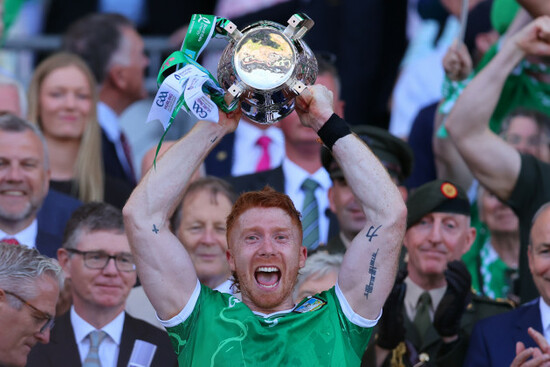 cian-lynch-lifts-the-liam-maccarthy-cup