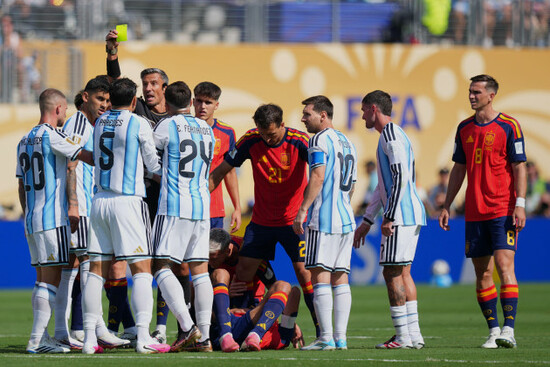 argentinas-leandro-paredes-5-gets-a-yellow-card-during-the-world-cup-final-soccer-match-between-spain-and-argentina-in-east-rutherford-n-j-near-new-york-sunday-july-19-2026-ap-photojulio-c