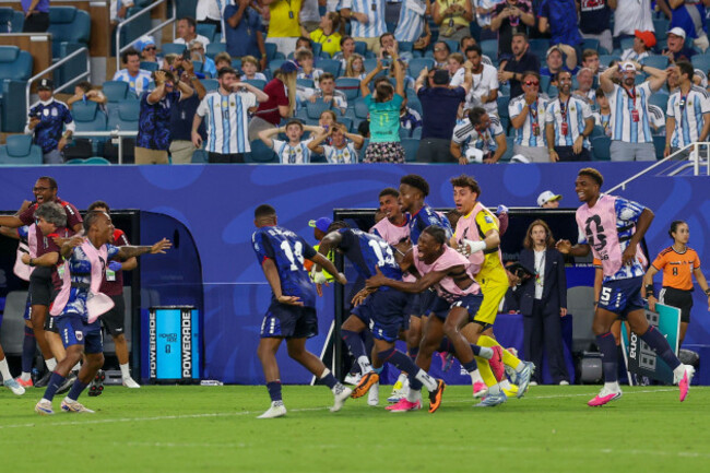 miami-gardens-fl-july-03-sidny-cabral-13-of-cape-verde-celebrates-a-goal-with-team-mates-during-a-fifa-world-cup-2026-round-of-32-match-between-between-argentina-and-cabo-verde-on-july-03-2026-a