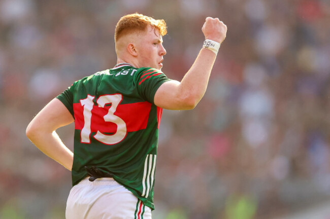 darragh-beirne-celebrates-scoring-a-point