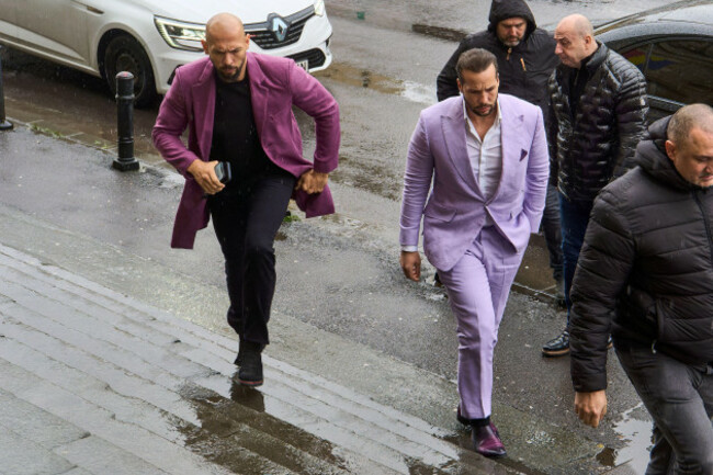 bucharest-romania-10th-dec-2024-andrew-tate-l-and-his-brother-tristan-tate-c-arrive-at-the-bucharest-court-of-appeal-credit-lucian-alecualamy-live-news