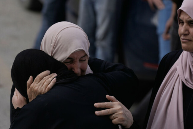 people-mourn-as-the-bodies-of-four-palestinians-who-according-to-the-palestinian-health-ministry-were-killed-by-israeli-forces-near-the-village-of-tell-arrive-at-nablus-speciality-hospital-in-the-w