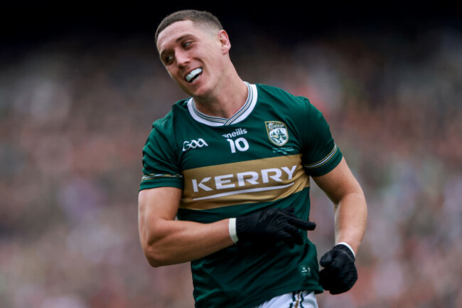joe-oconnor-reacts-after-missing-a-kick