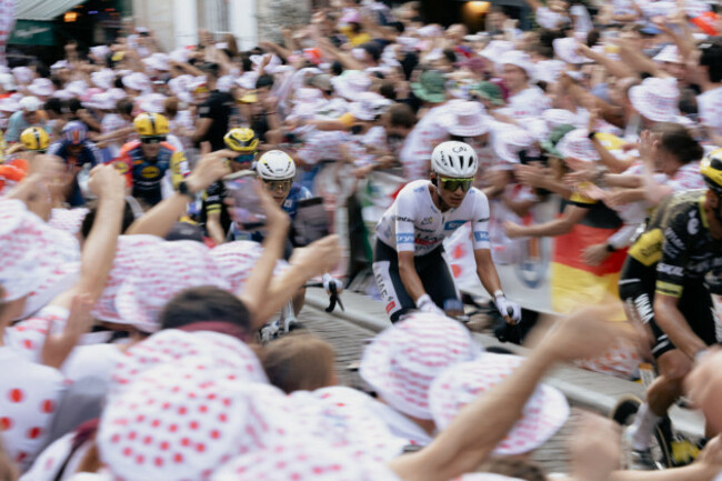alexis-sciardip3-paris-france-july-26-2026-riders-cycle-up-rue-lepic-on-the-ascent-of-the-butte-de-montmartre-during-the-21st-stage-of-the-113th-edition-of-the-tour-de-france-cycling-race-88