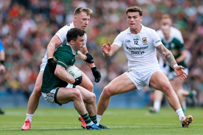 paul-murphy-is-challenged-by-ryan-odonoghue-and-jordan-flynn