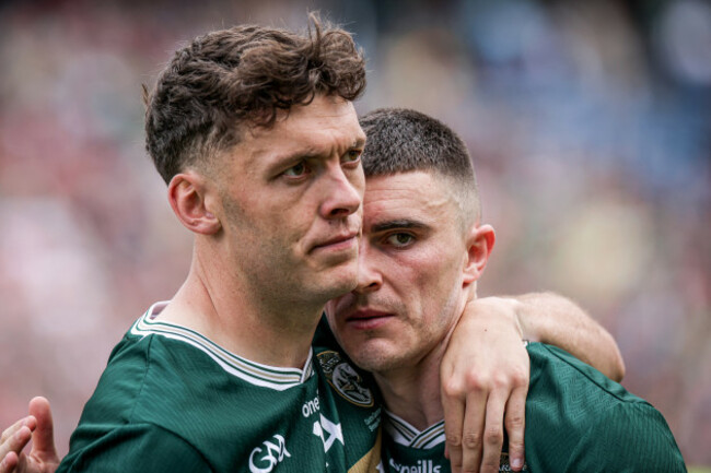 david-clifford-and-sean-oshea-dejected-after-the-game