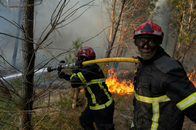 firefighters-work-to-extinguish-a-fire-in-blagon-during-wildfires-in-southwestern-france-wednesday-july-29-2026-ap-photobaz-ratner
