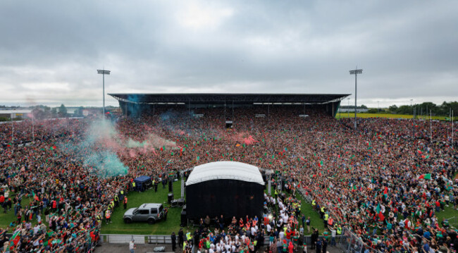 mayo-players-take-to-the-stage-in-machale-park