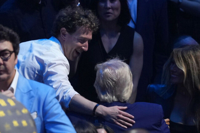 meta-ceo-mark-zuckerberg-from-left-speaks-with-president-donald-trump-and-first-lady-melania-trump-during-ufc-freedom-250-on-the-south-lawn-of-the-white-house-sunday-june-14-2026-in-washington
