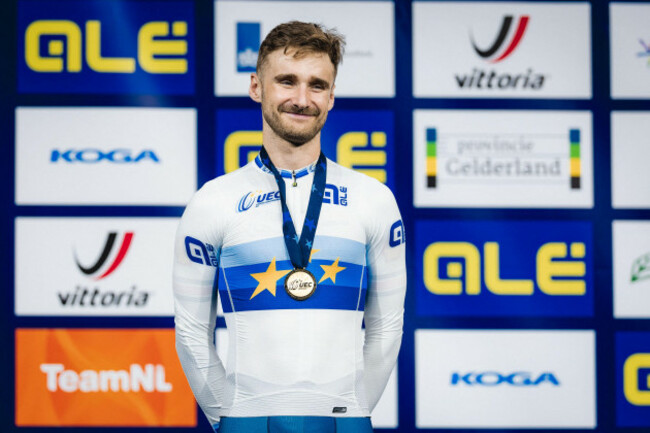apeldoorn-netherlands-12th-jan-2024-picture-by-alex-whiteheadswpix-com-12012024-cycling-2024-uec-track-elite-european-championships-omnisport-apeldoorn-netherlands-mens-individual