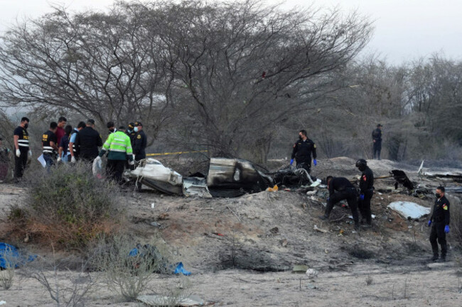 police-inspect-the-wreckage-of-a-plane-that-crashed-during-a-sightseeing-flight-carrying-tourists-over-the-nazca-lines-in-peru-saturday-aug-1-2026-ap-photogenry-bautista