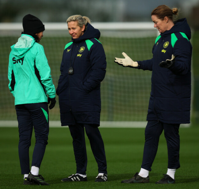 amber-whiteley-and-carla-ward