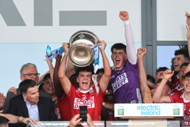 joe-miskella-lifts-the-electric-ireland-gaa-all-ireland-minor-football-cup