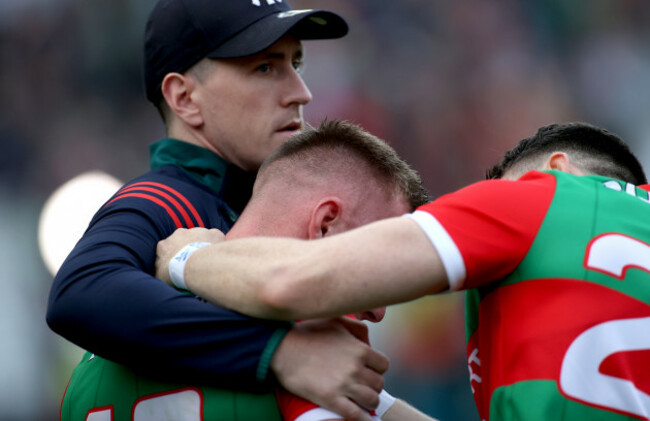 cillian-oconnor-and-james-durcan-console-ryan-odonoghue
