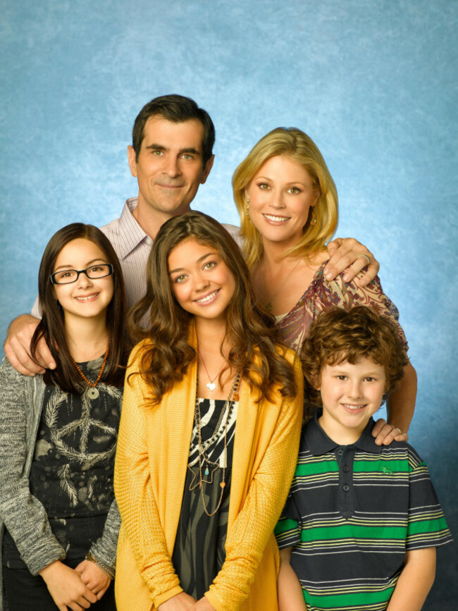 modern-family-abcs-modern-family-stars-ariel-winter-as-alex-ty-burrell-as-phil-sarah-hyland-as-haley-julie-bowen-as-claire-and-nolan-gould-as-luke