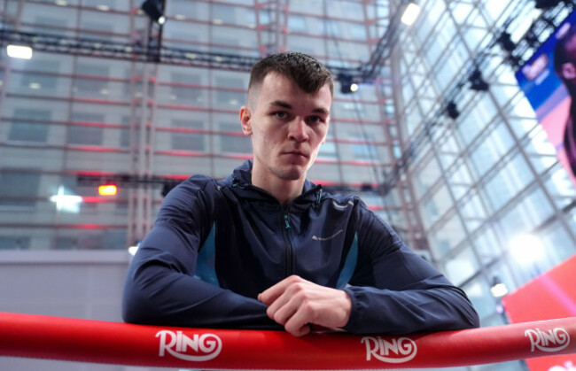 aaron-mckenna-during-a-public-workout-at-the-pelligon-london-picture-date-wednesday-april-23-2025
