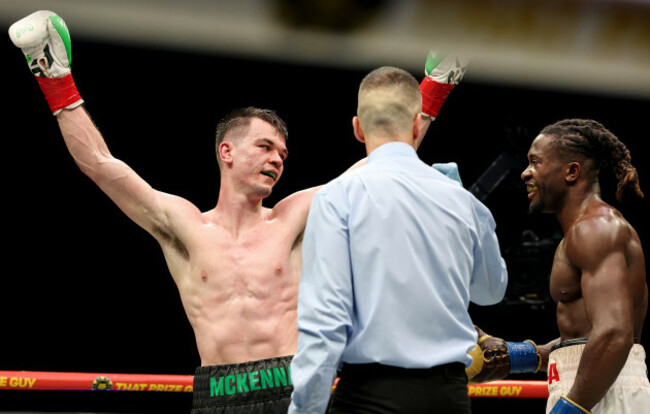 aaron-mckenna-celebrates-after-the-final-round