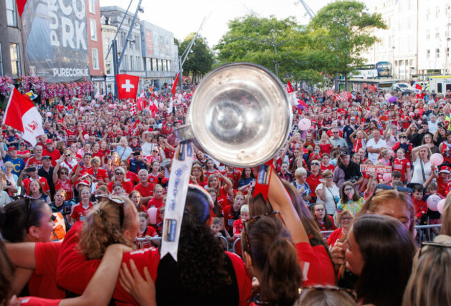 cork-celebrate-with-the-oduffy-cup