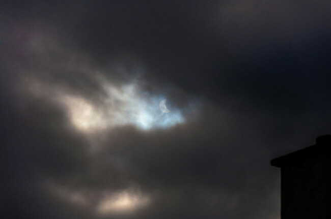 donegal-ireland-20th-mar-2015-solar-eclipse-over-ardara-county-donergal-ireland-credit-richard-waymanalamy-live-news