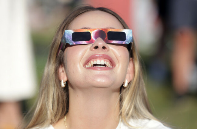 511Solar Eclipse Gets Under Way_90753402 (1)