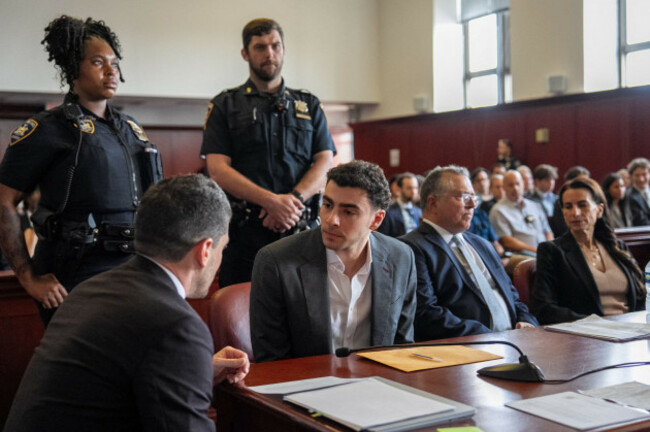 new-york-united-states-11th-aug-2026-luigi-mangione-accused-of-killing-brian-thompson-the-ceo-of-unitedhealthcare-attends-a-pre-trial-appearance-at-manhattan-criminal-court-in-new-york-city-o