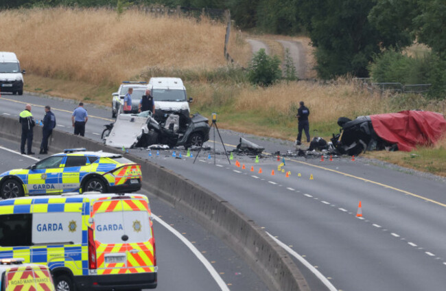 LR CARS CRASH SCENE KILDARE5812
