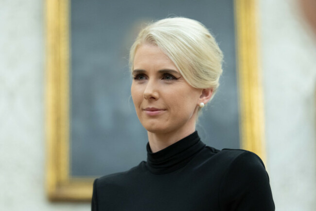 natalie-harp-executive-assistant-to-the-president-during-an-executive-order-signing-ceremony-in-the-oval-office-of-the-white-house-in-washington-dc-usa-on-tuesday-march-31-2026-president-trump